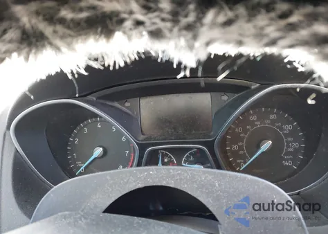 2015 Ford Focus Titanium z USA, uszkodzony, nr VIN 1FADP3N23FL368324